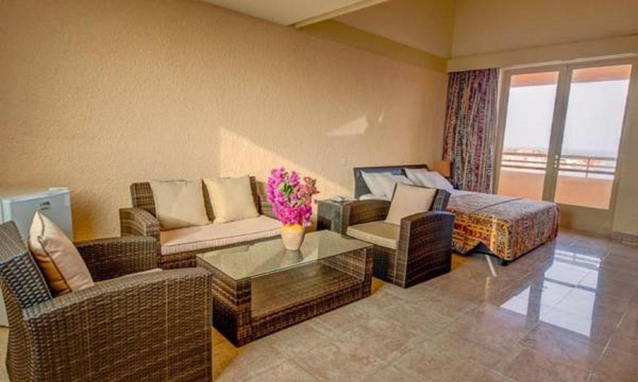 Ngor Diarama Hotel Dakar Buitenkant foto