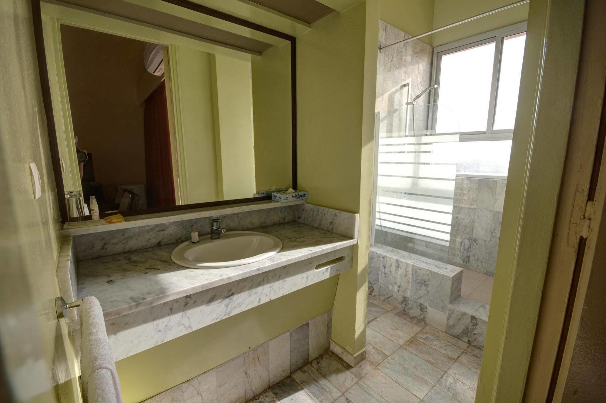 Ngor Diarama Hotel Dakar Buitenkant foto