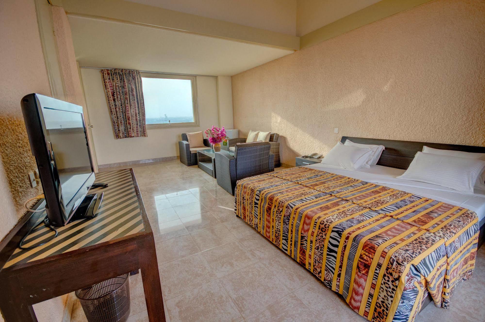 Ngor Diarama Hotel Dakar Buitenkant foto