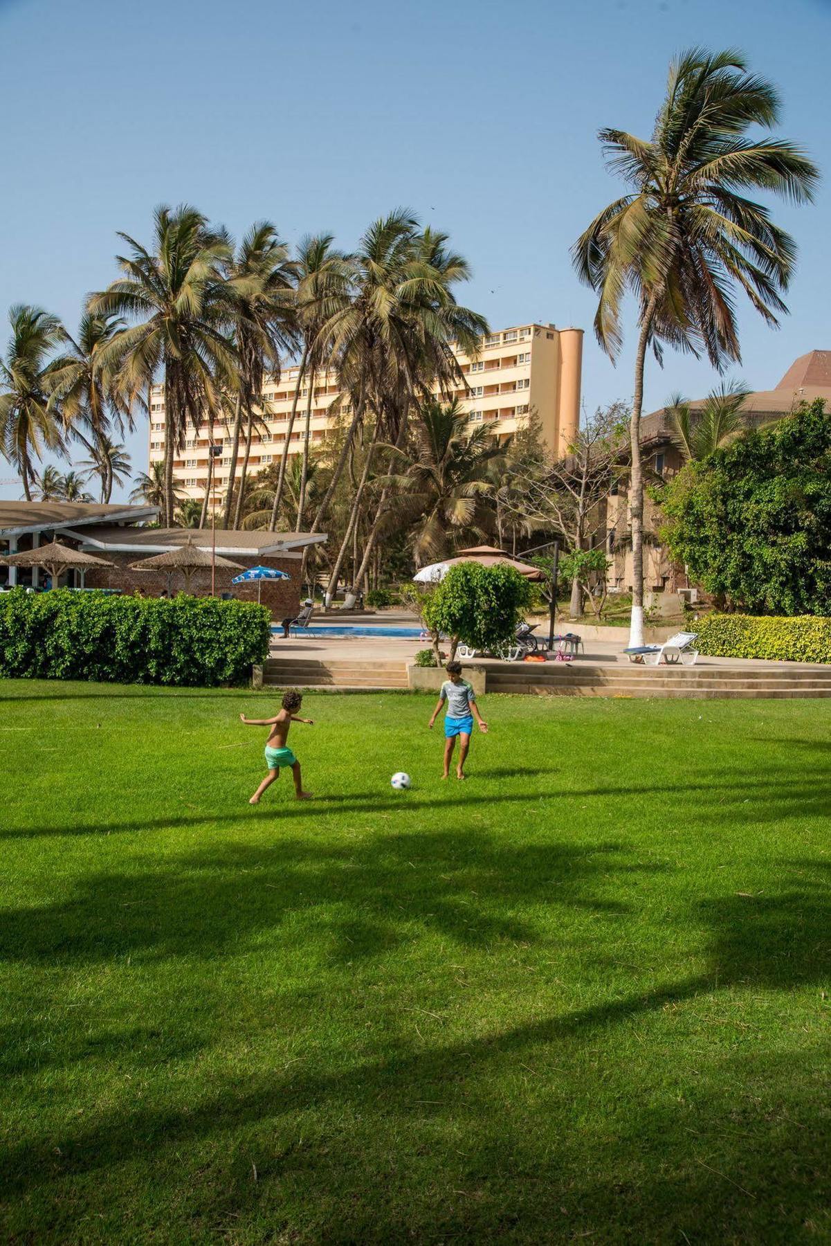 Ngor Diarama Hotel Dakar Buitenkant foto